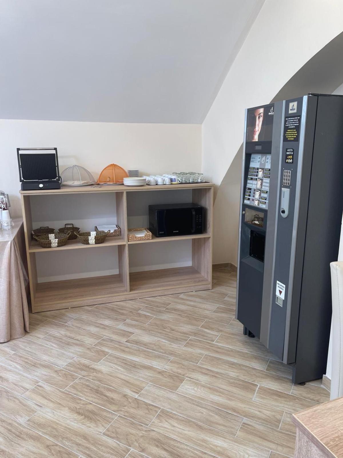 Attic Room Naples Luaran gambar