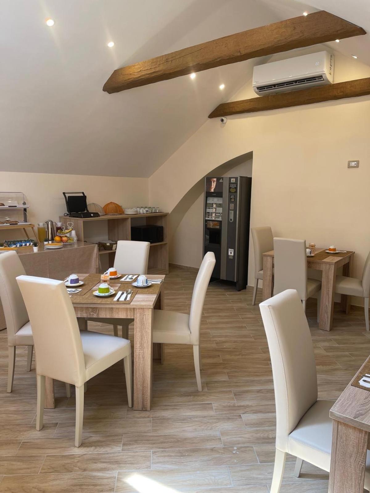 Attic Room Naples Luaran gambar